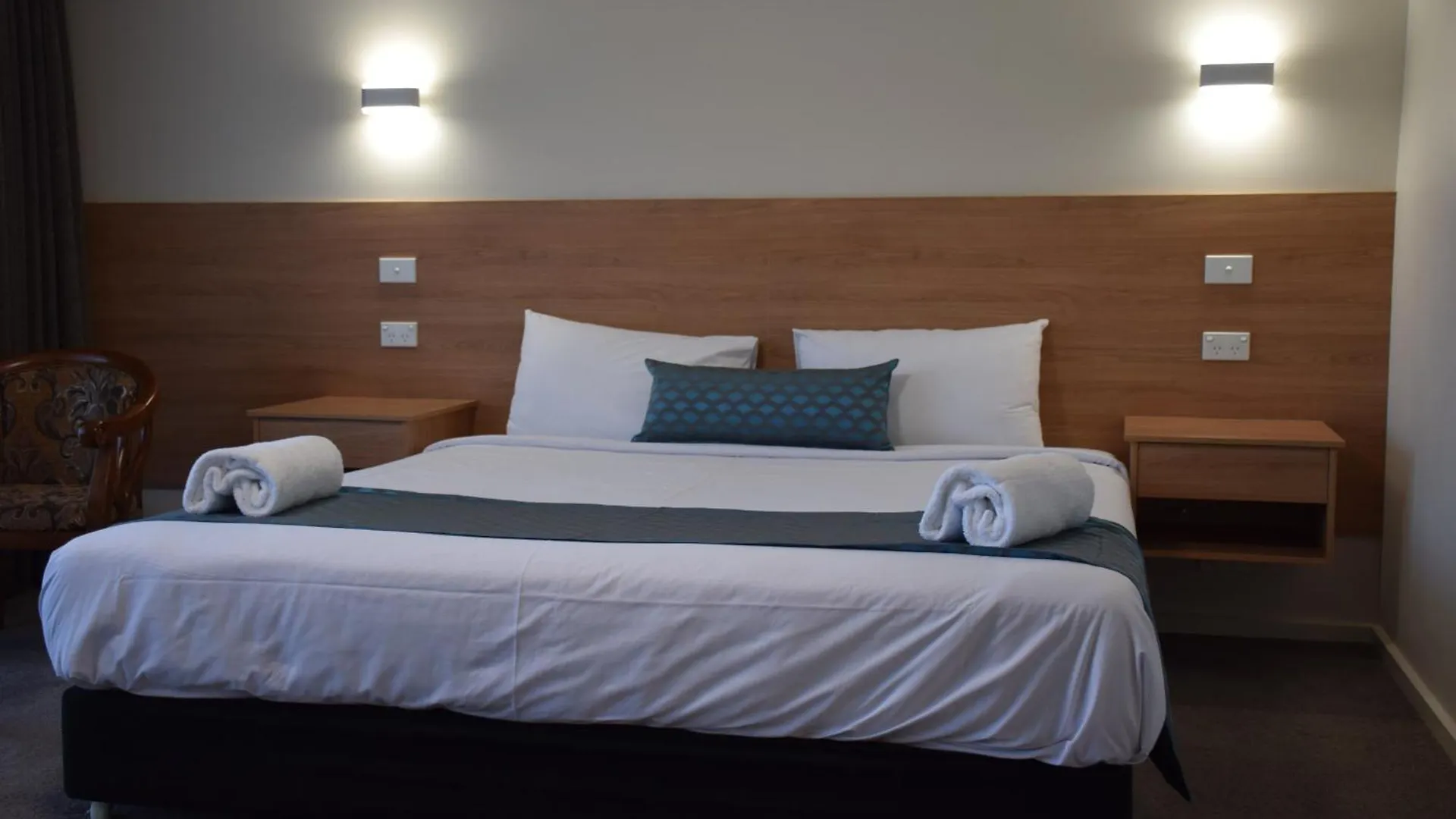 Rainbow Motel Queanbeyan Hotel