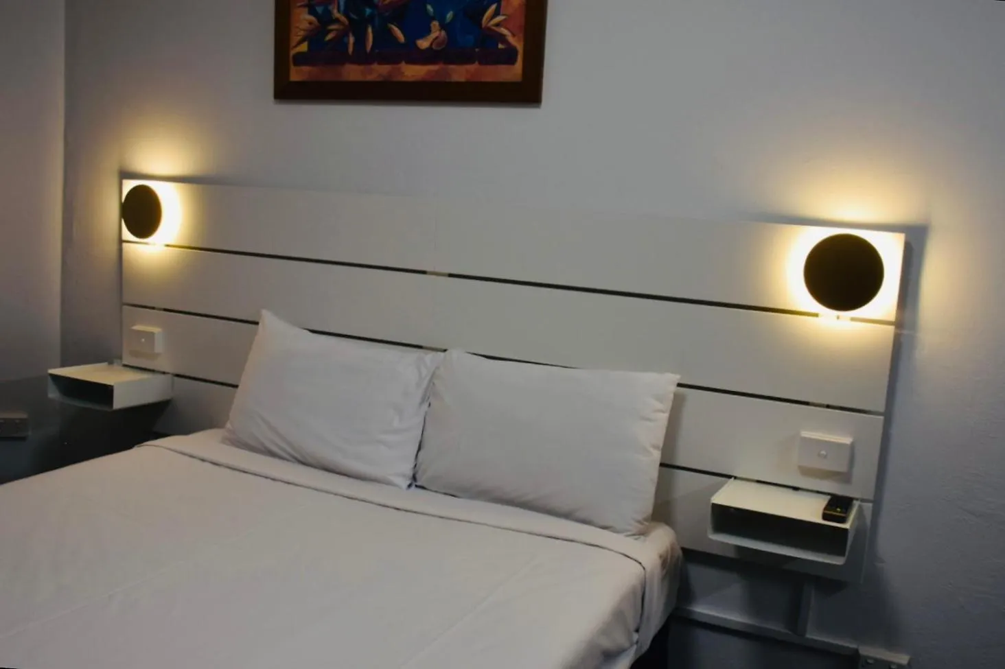 Rainbow Motel Queanbeyan Hotel